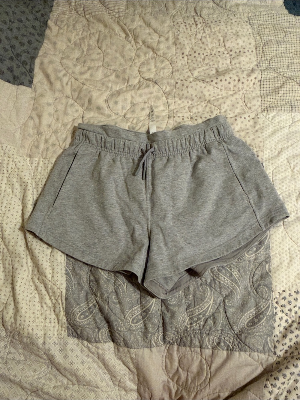 Lululemon inner glow high rise short